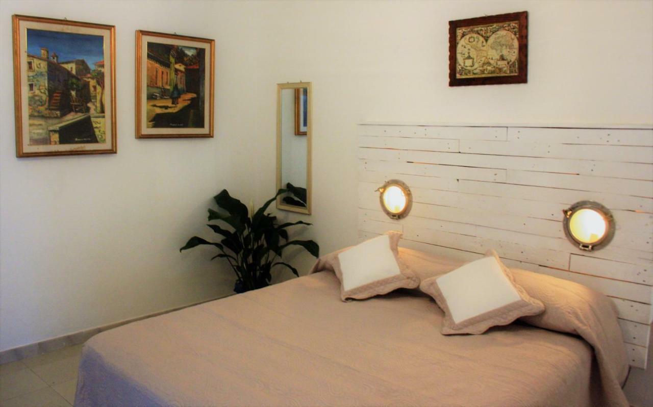 Casa Gandamar B&B Санта-Тереза-Галлура Екстер'єр фото