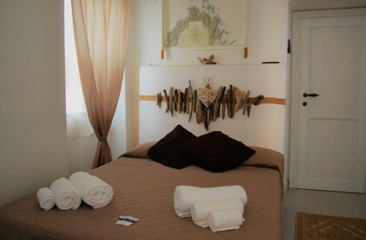 Casa Gandamar B&B Санта-Тереза-Галлура Екстер'єр фото